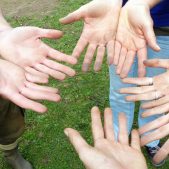 cercle-mains-sales-web cercle-mains-sales-web