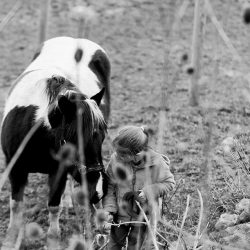 naia-et-loraline-noir-et-blanc-web naia-et-loraline-noir-et-blanc-web